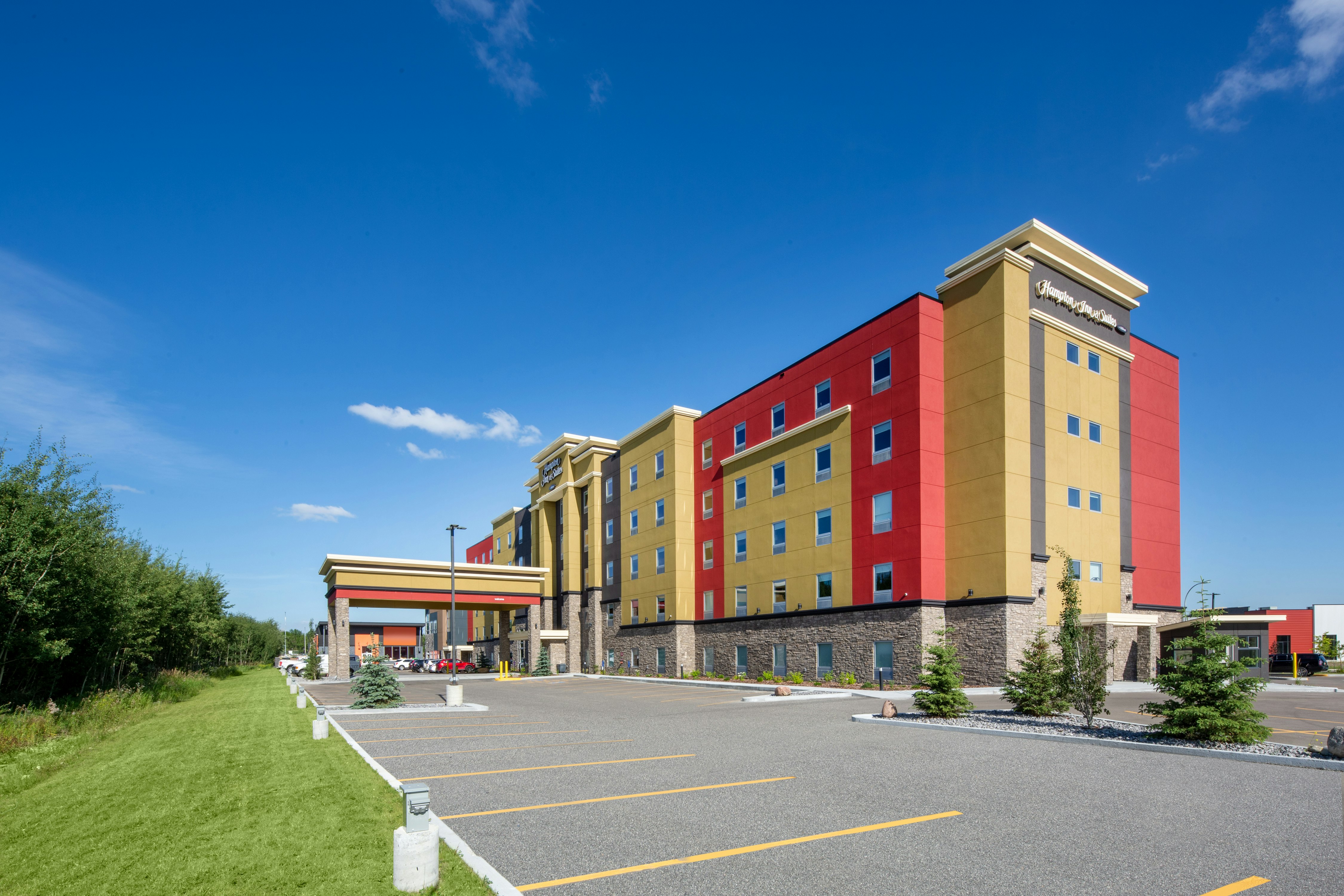 Hampton Inn and Suites Edmonton St. Albert, AB 23/24