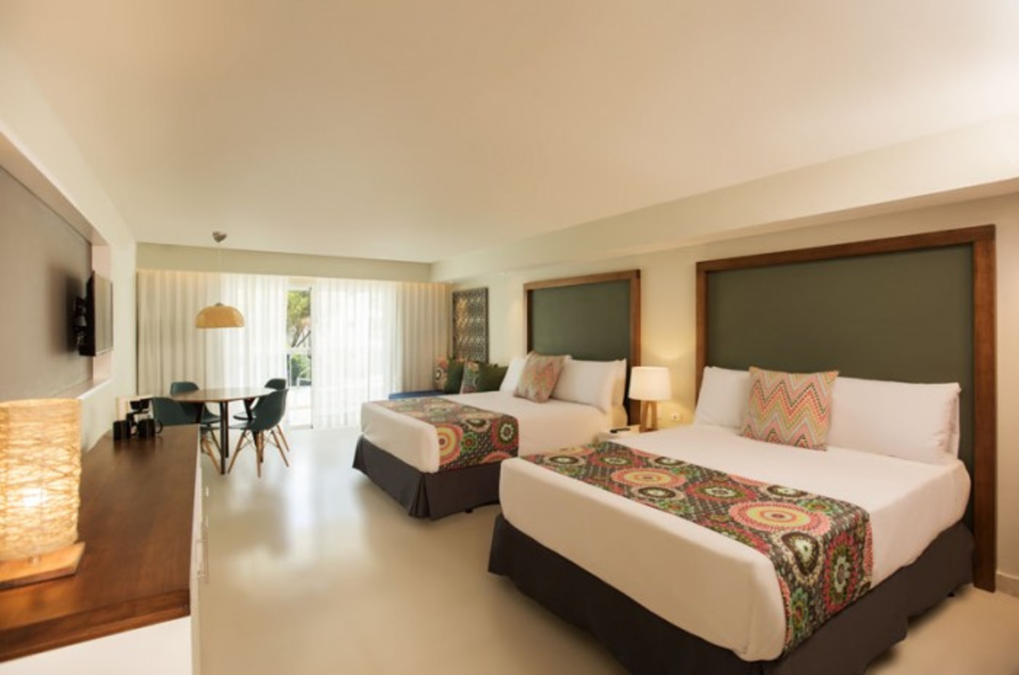 Deluxe, Double Bed