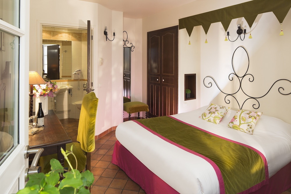 HOTEL CASTEX 13/54