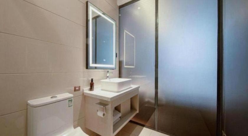 GYA Shanghai Long Distance Passenger Terminal Hotel 49/49