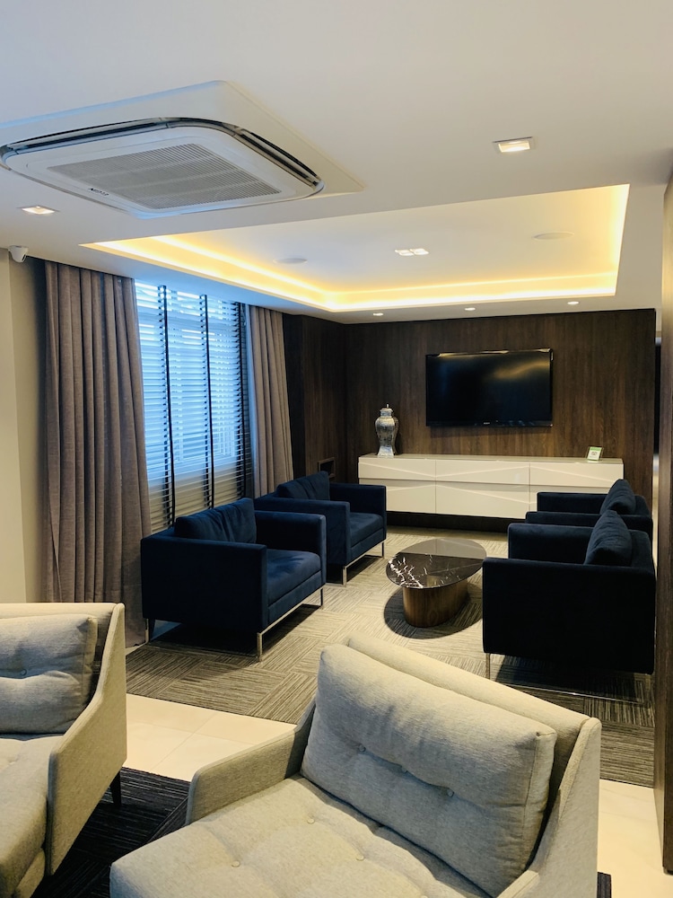 HOTEL KENNEDY 26/51