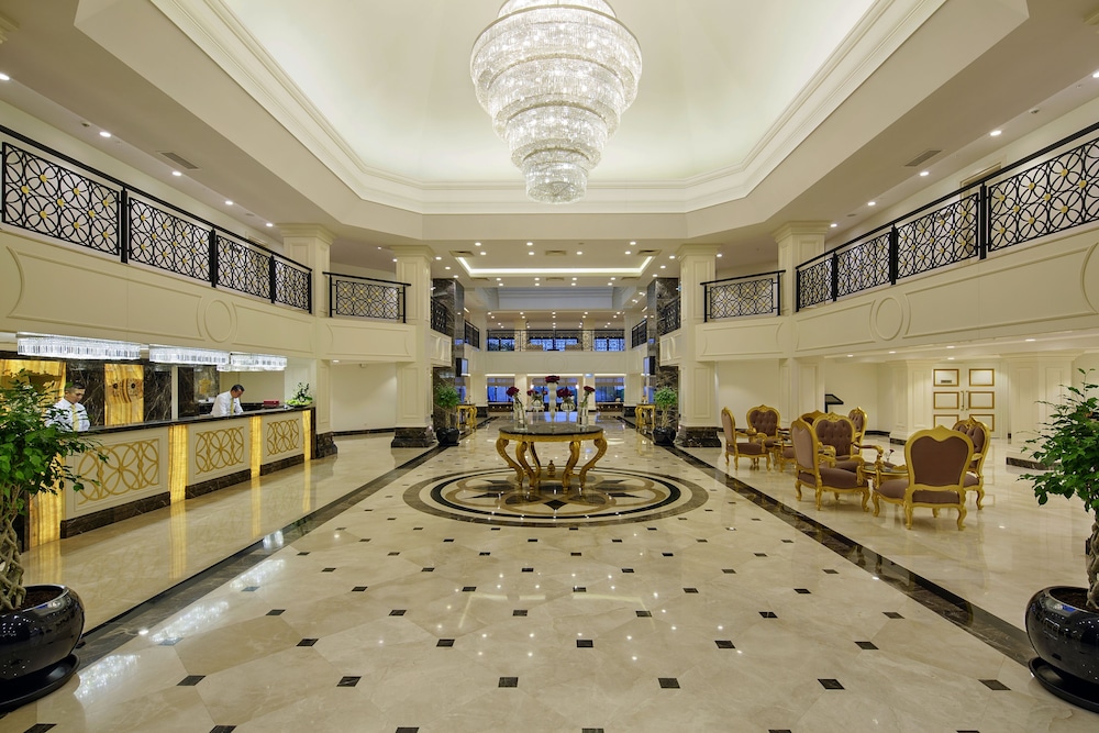 Bellis Deluxe Hotel 19/89