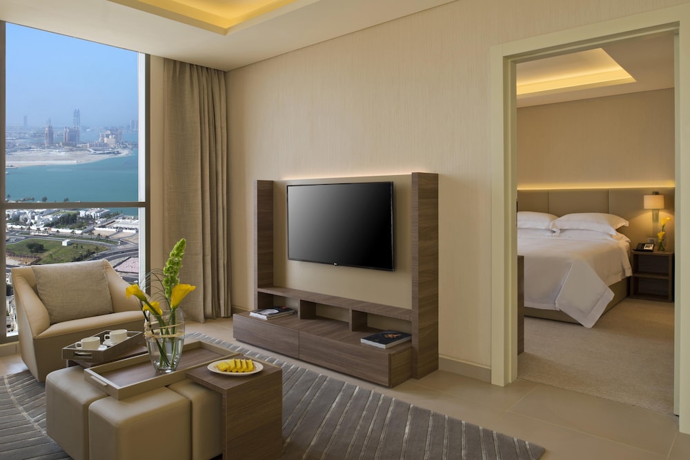 Voco Doha West Bay Suites 70/100