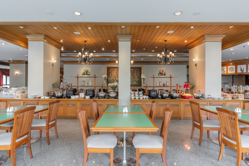 GRAND DIAMOND SUITES 54/71