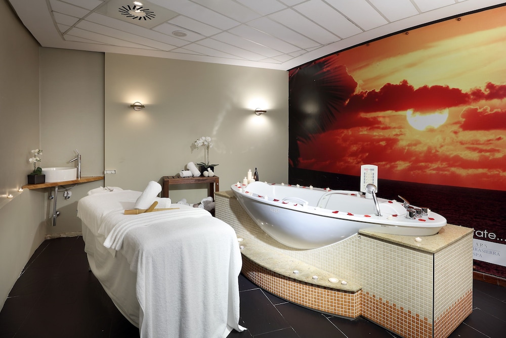 Eurostars Suites Mirasierra 25/63