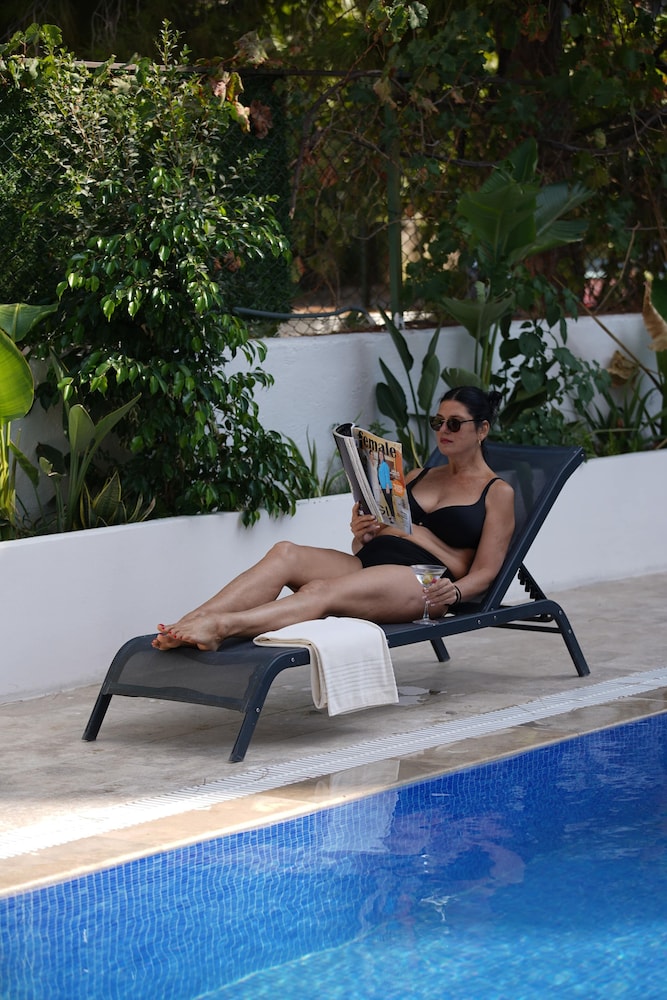 Der Inn Hotel Lara 50/58
