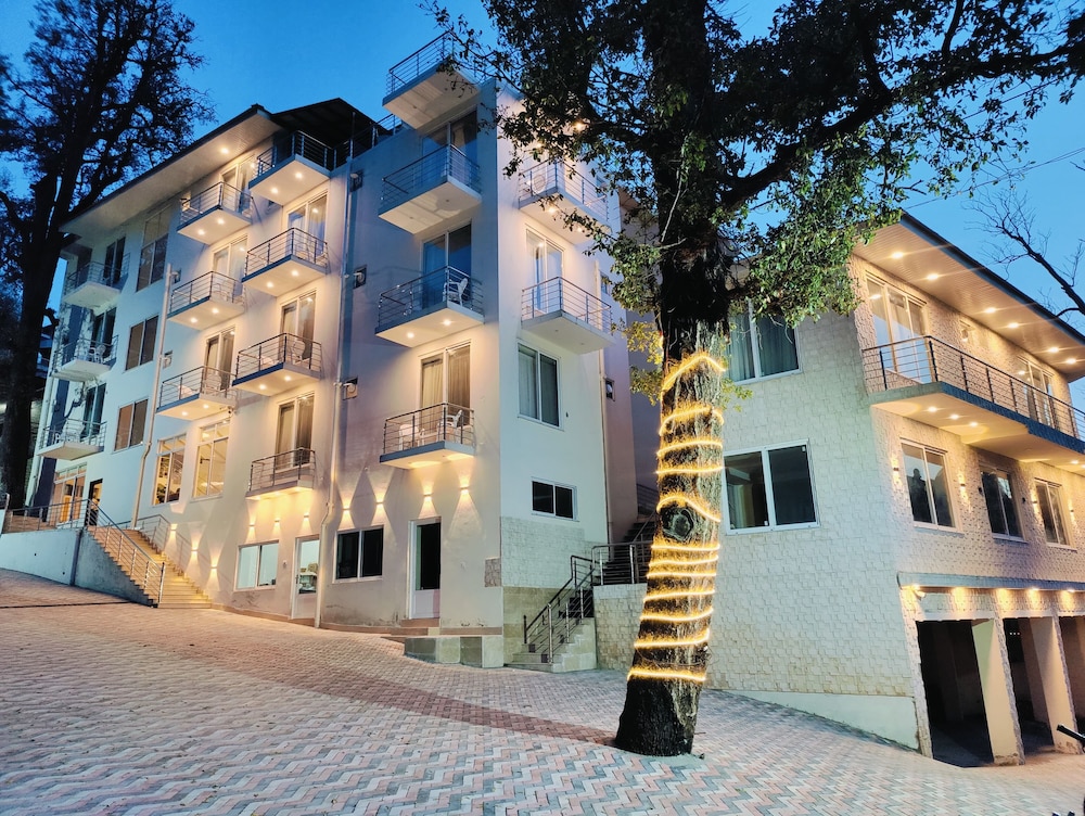 Pinemont Hotel Murree in MURREE