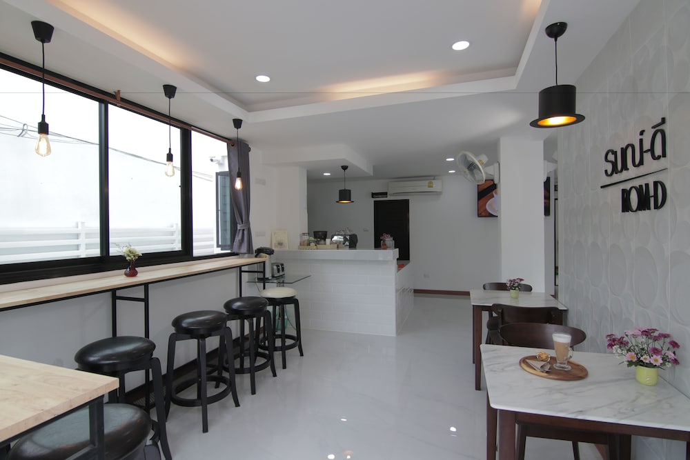 Gusto House 48/64