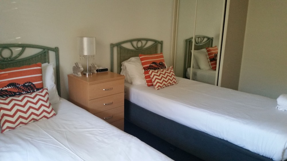 Nelson Bay Breeze Resort 16/67
