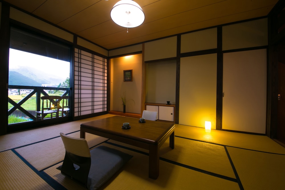 Yufuin Bath Satoyamasafu 34/50