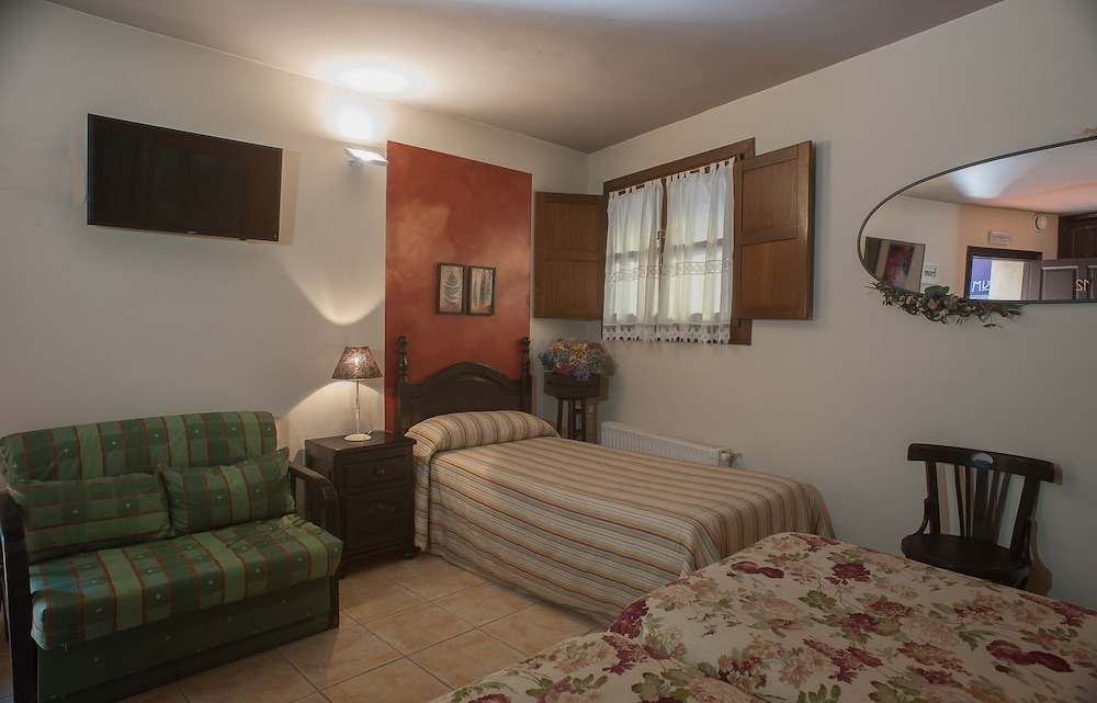 Hotel Corru San Pumés 31/50
