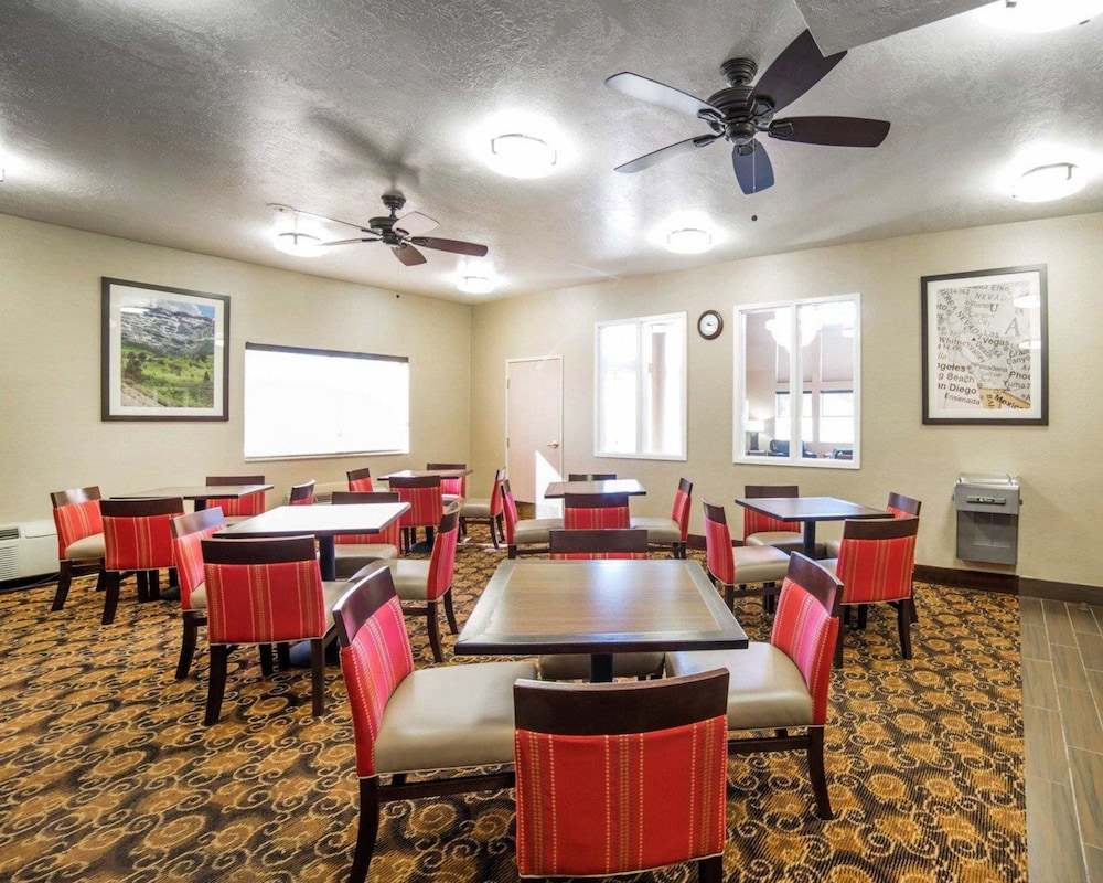 Comfort Inn Elko 33/33