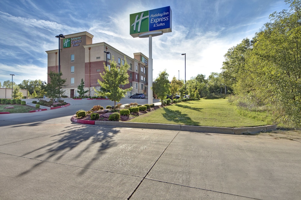 Holiday Inn Express Hotel Amp Suites Oklahoma City North 34/50