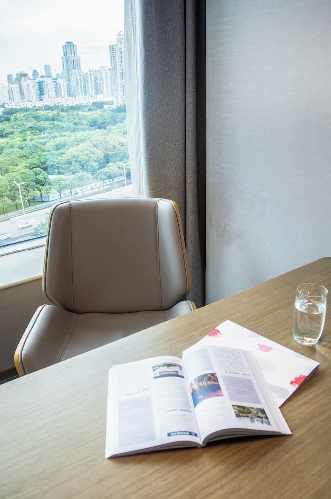 Grand Skylight Garden Hotel Shenzhen 71/86