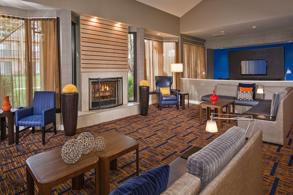 Sonesta Select Philadelphia Airport 22/54
