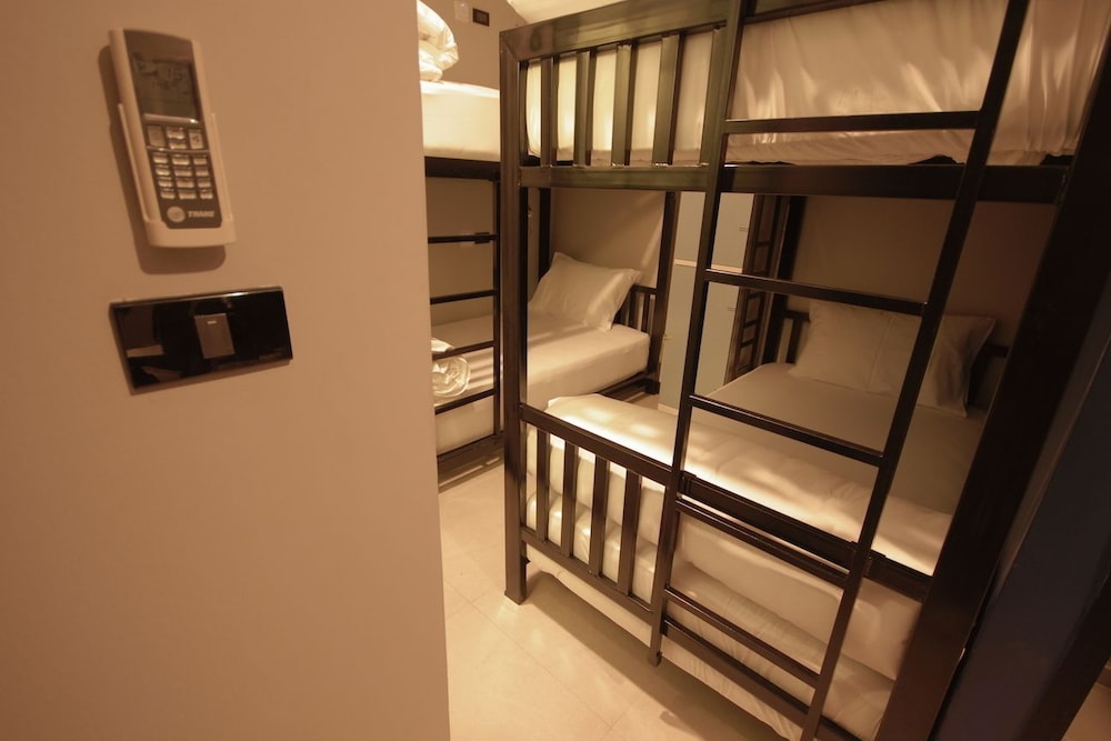 Jellybean the Blocks Hostel Sukhumvit 10 5/63