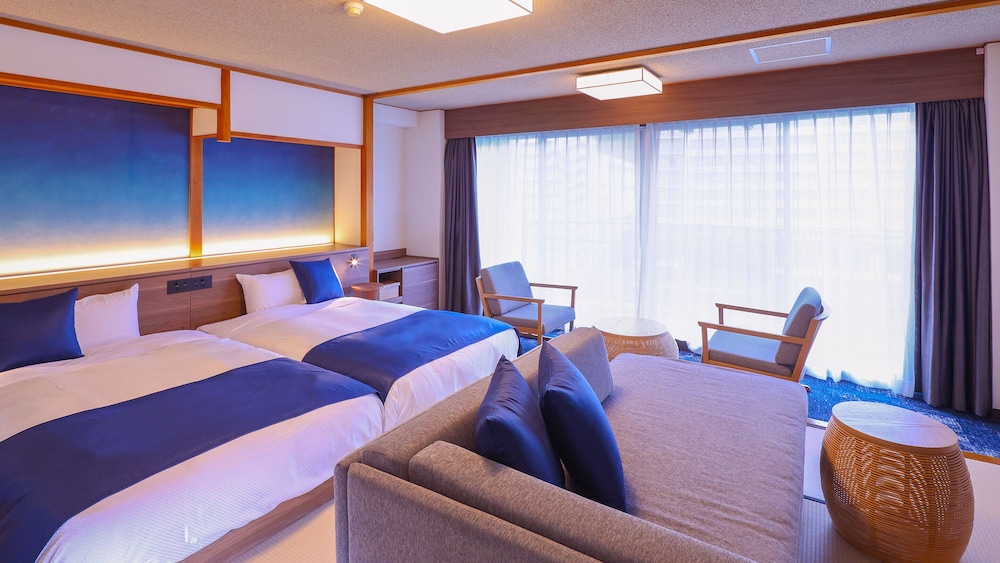 JAPANESE, SUPERIOR, TWIN BEDS