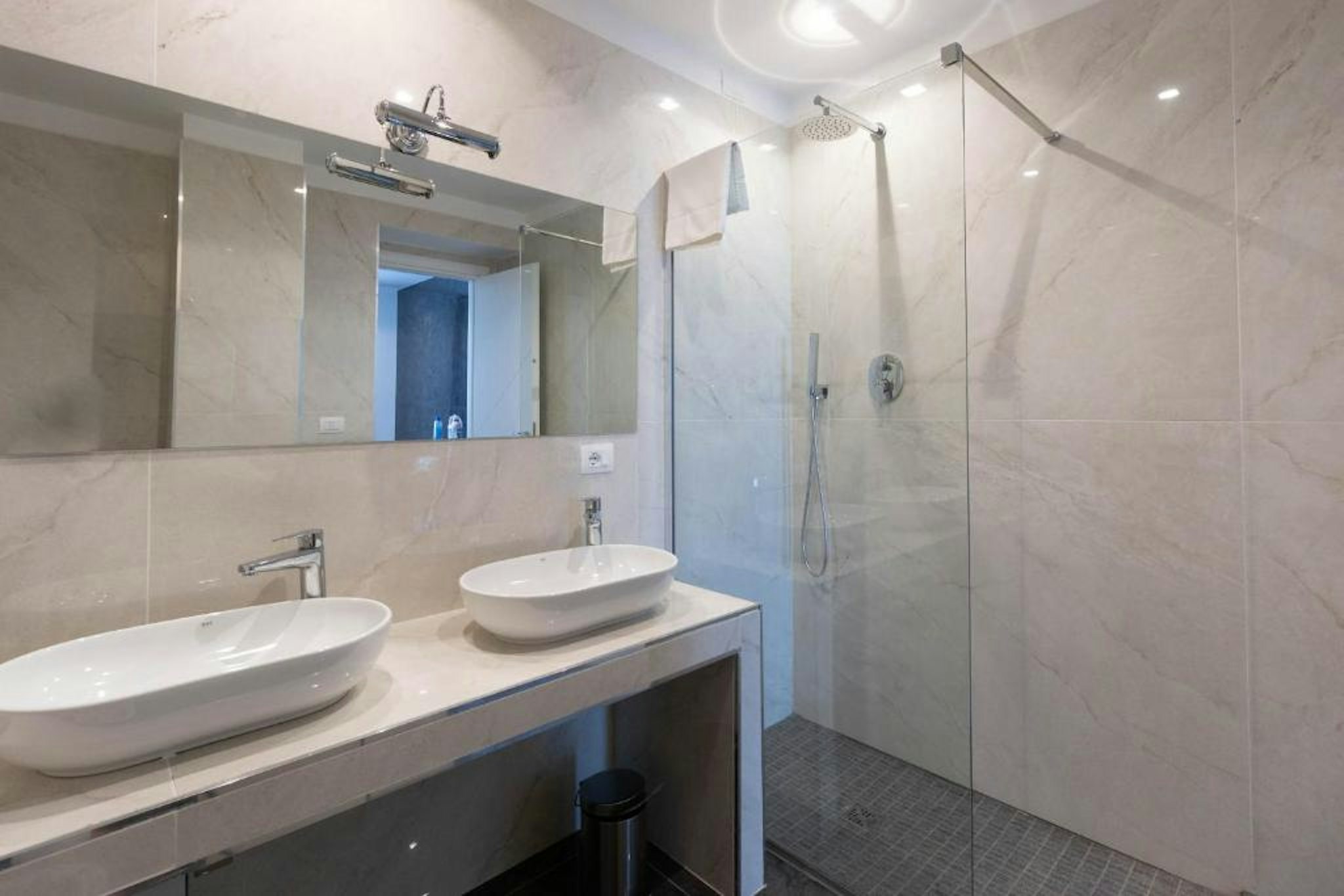 Grand Hotel Serapide 27/31