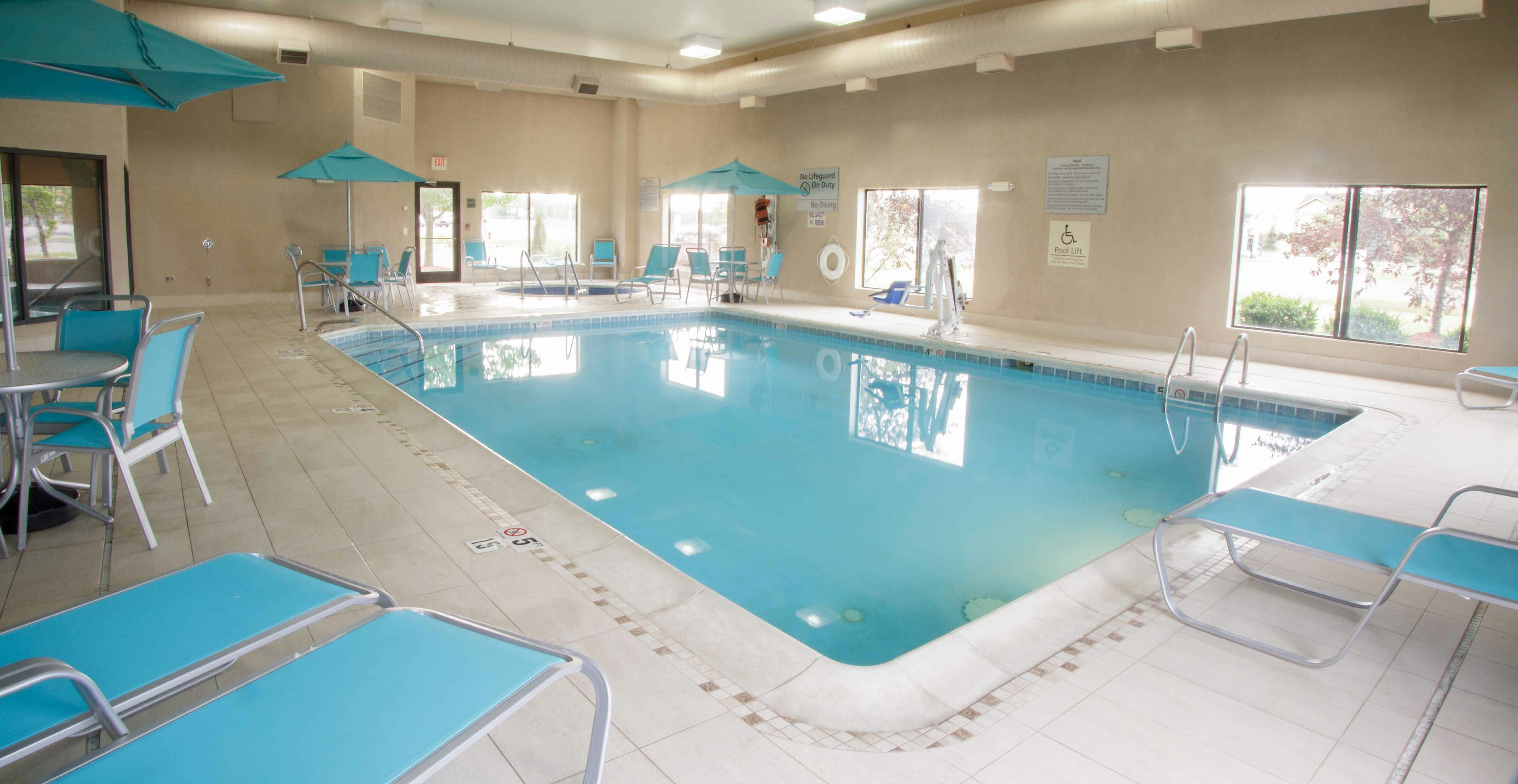 Hampton Inn South Haven 20/44
