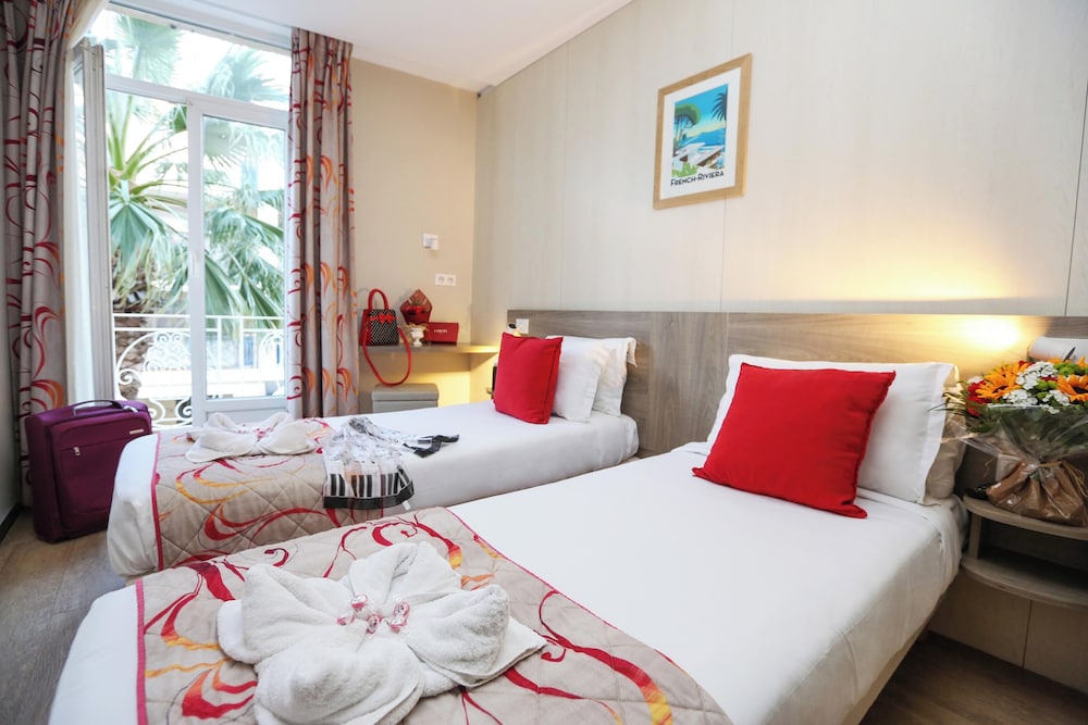 COMFORT, DOUBLE BED