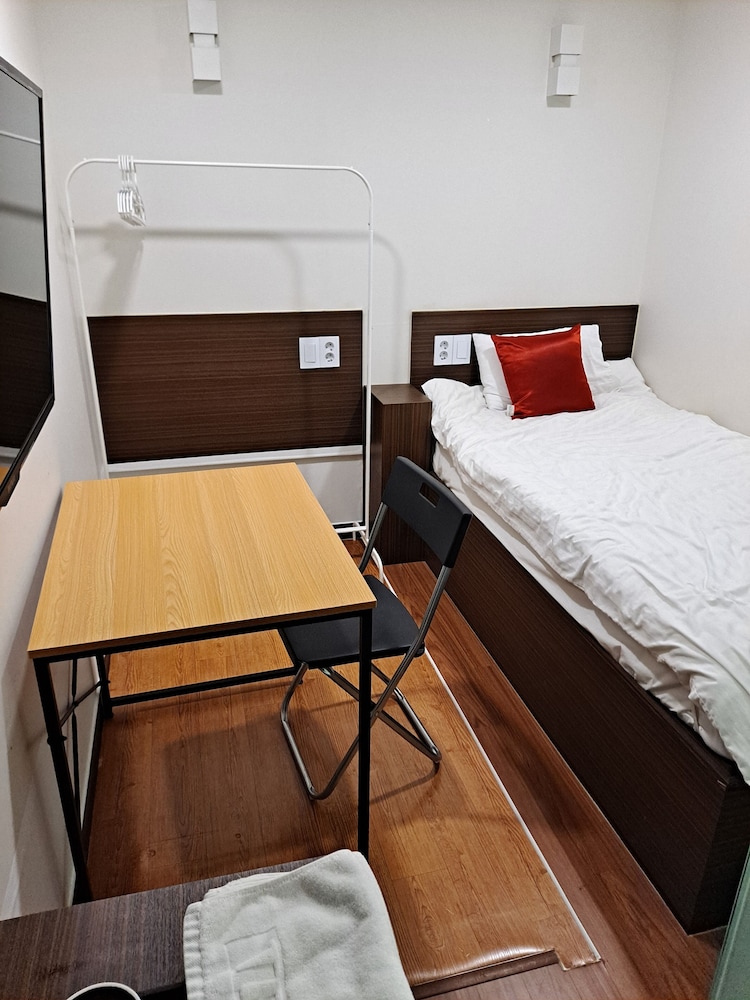 TRIPSTAY Myeongdong 13/31