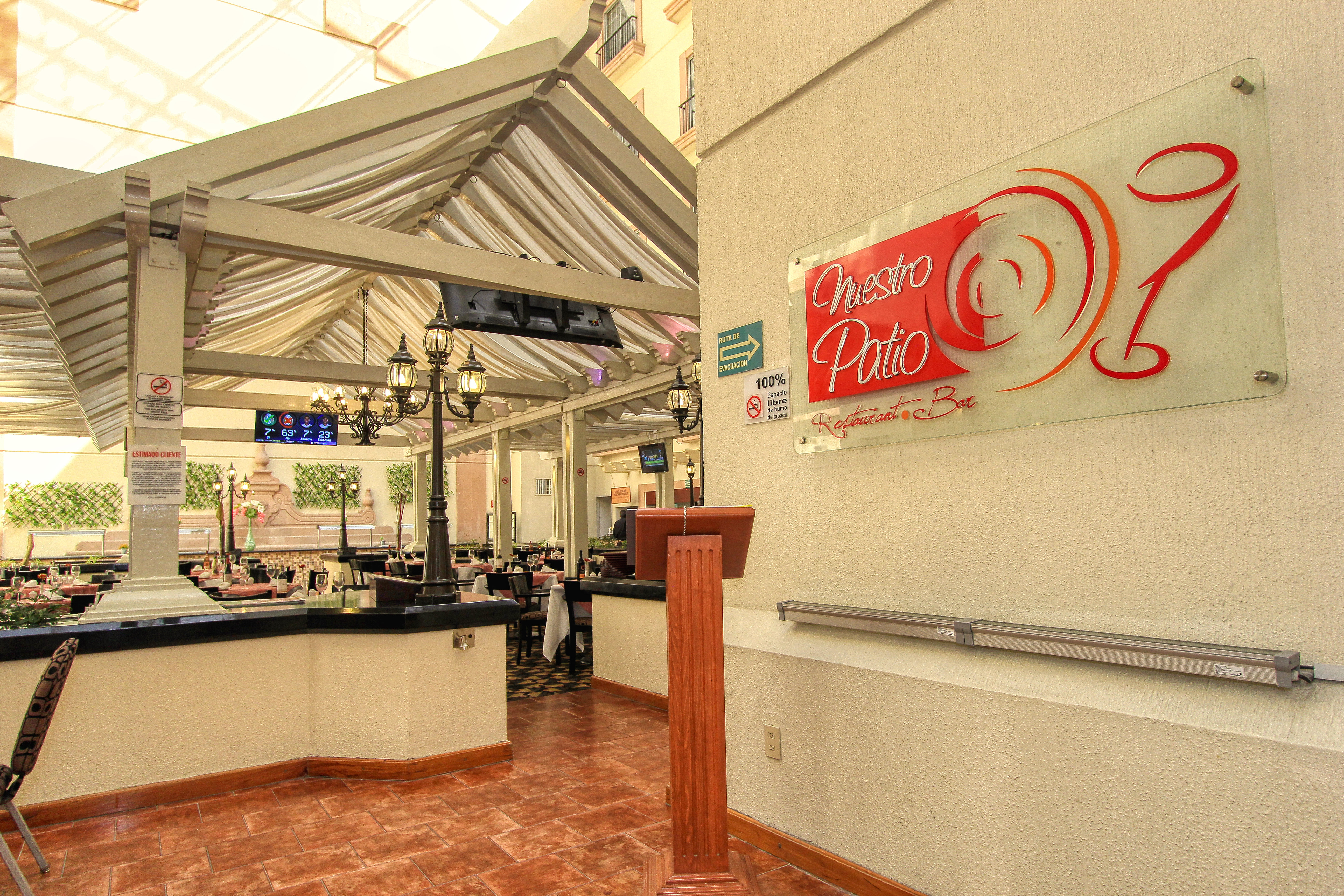 Holiday Inn Leon 7/50
