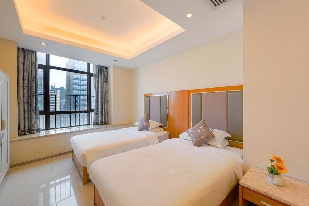 Royal River Apartment 8/50