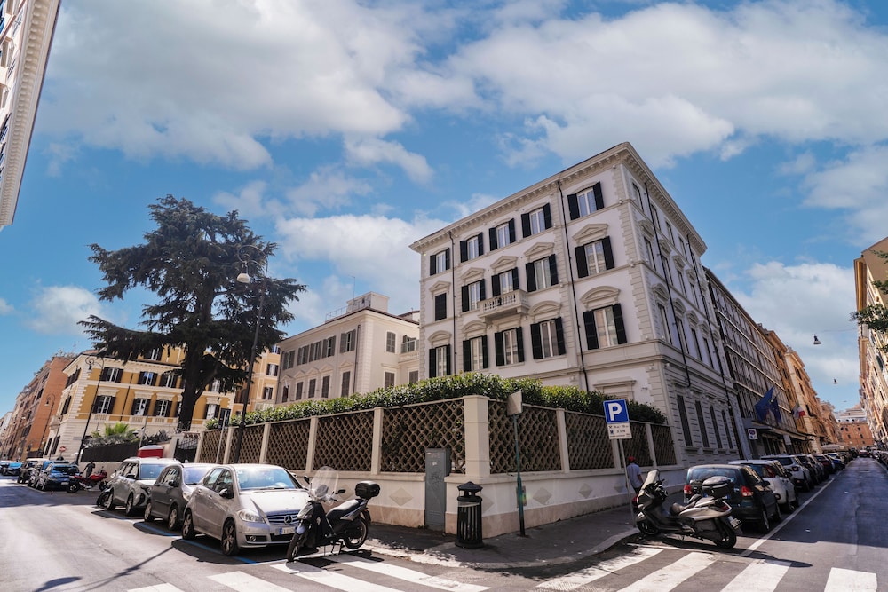 The Spotlight Boutique Hotel 39/49