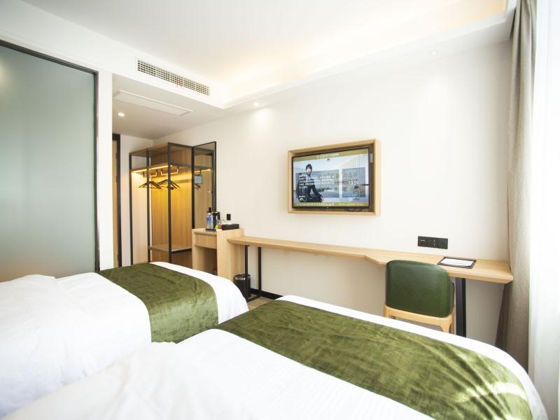 GreenTree Inn Ankang Middle Bashan Road Business Hotel 35/43