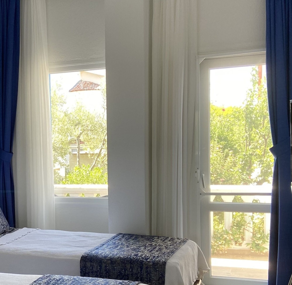 Cunda Ezer Otel 17/63