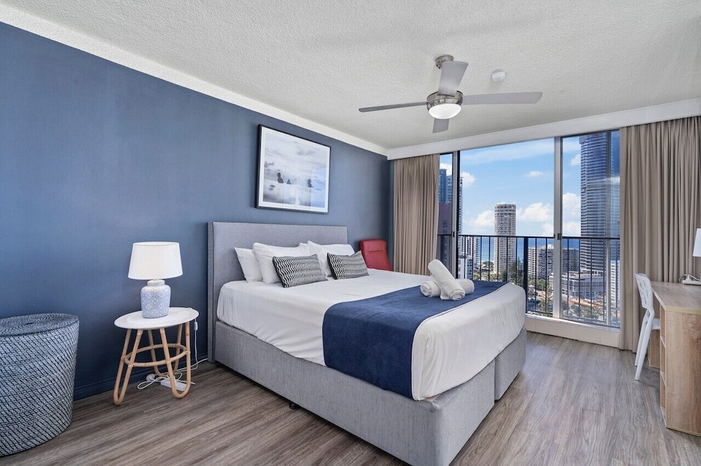 Condor Ocean View Apartments 19/74