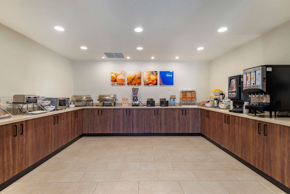 Comfort Suites Broomfield-Boulder/Interlocken 5/33