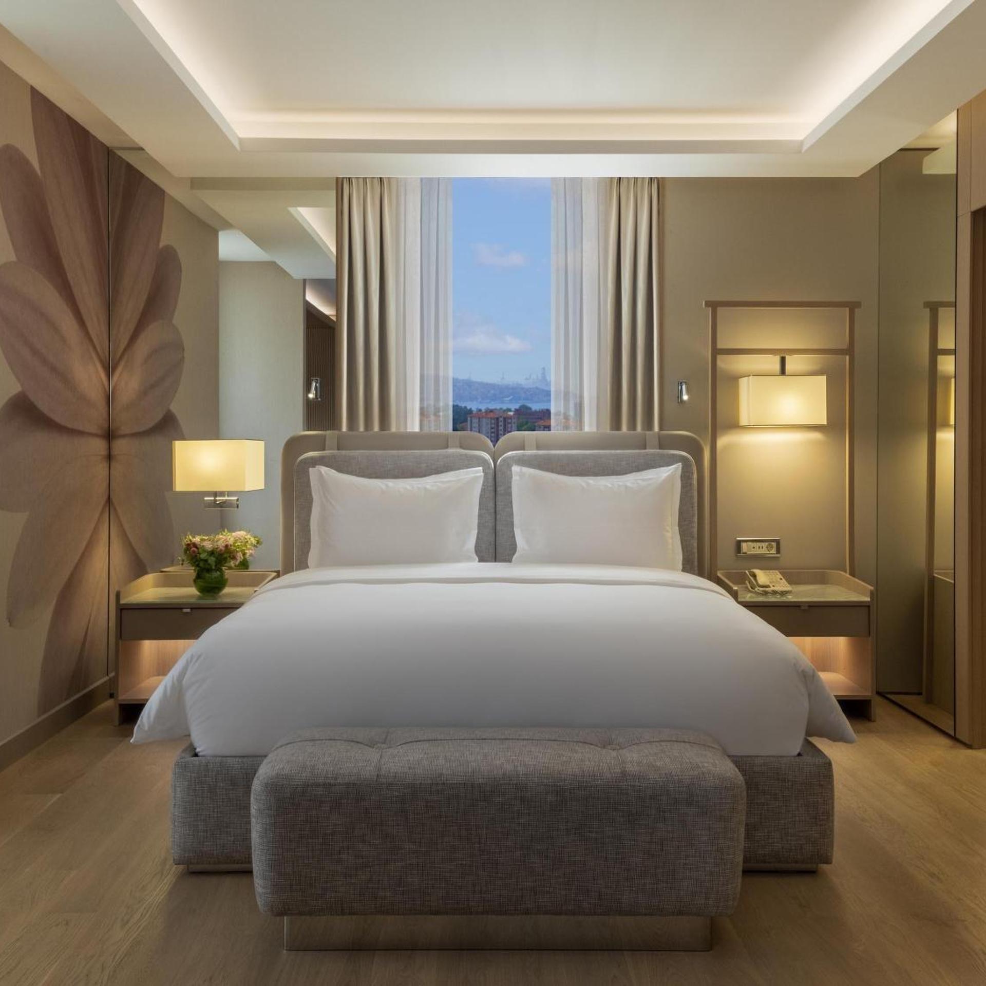 Suite, King Bed, Bosphorus View