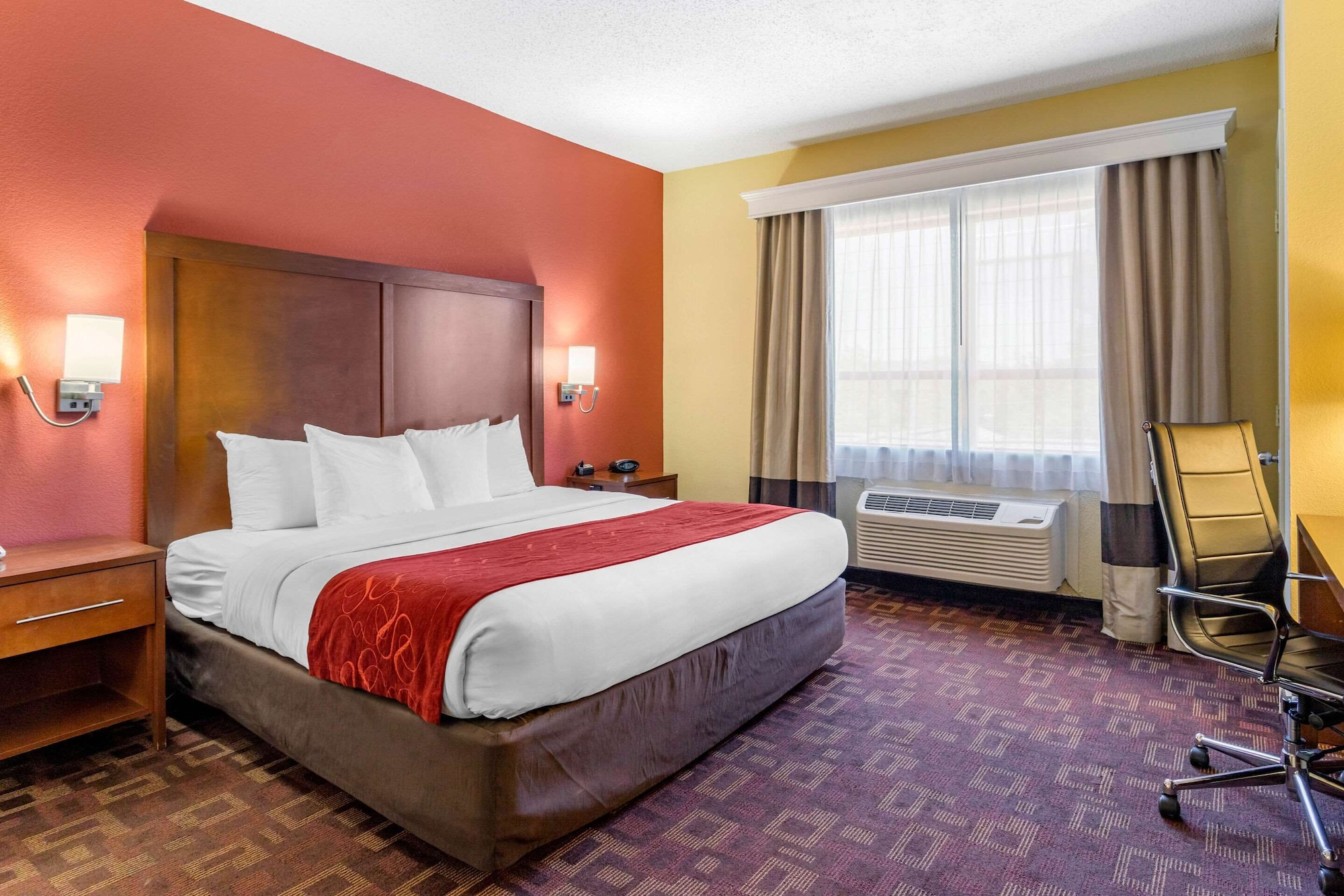 ROOM, KING BED, ACCESSIBLE