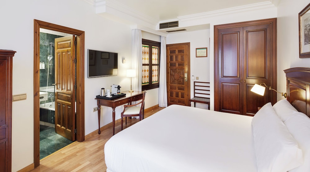 SUPERIOR, DOUBLE BED