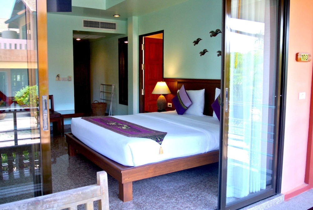 P.S. Thana Resort 23/71