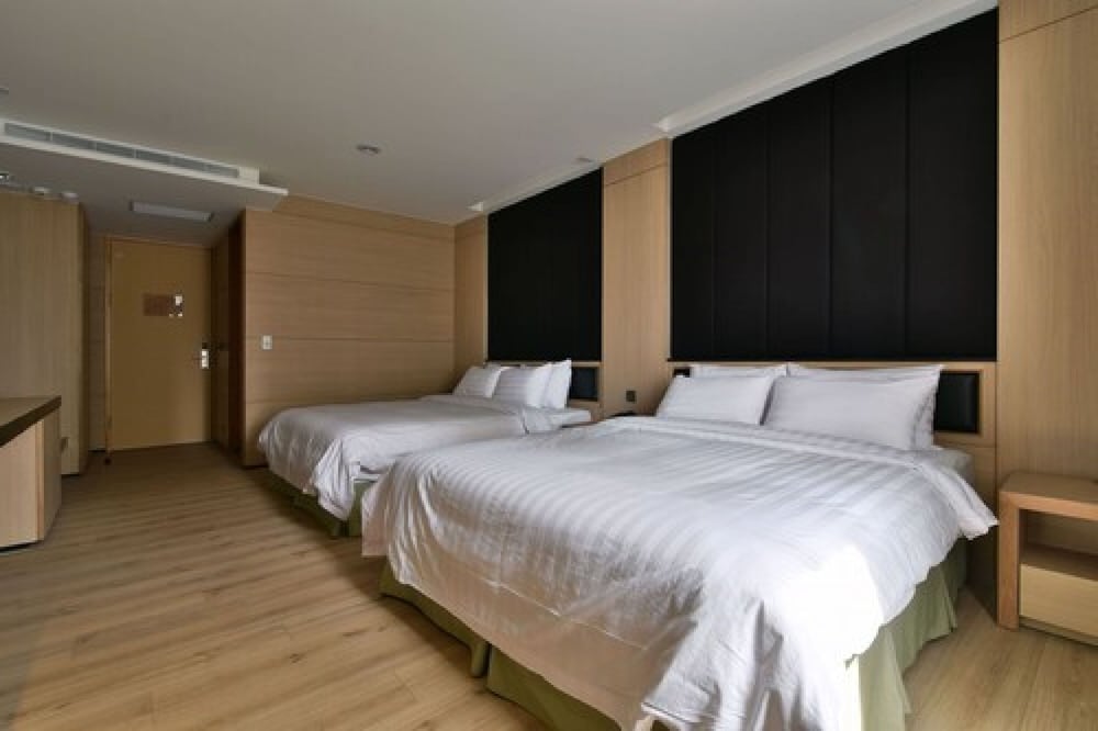 HOTEL R14 23/62