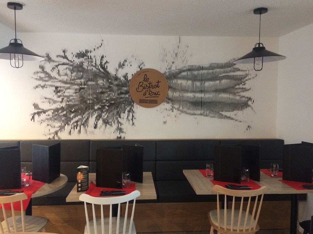 Ibis Styles Rouen Val-de-Reuil 46/78