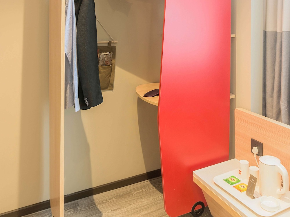 Ibis Zhengzhou Longhai Road 15/41
