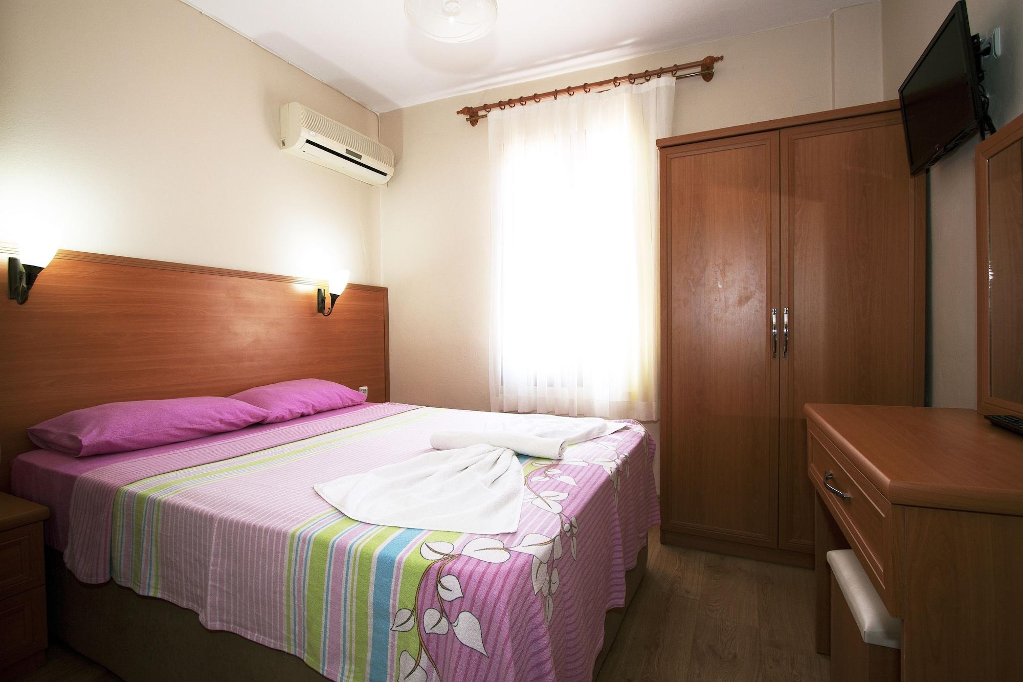 Yalcin Hotel 11/63