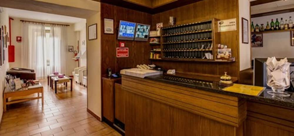 Hotel Taormina Roma 35/56