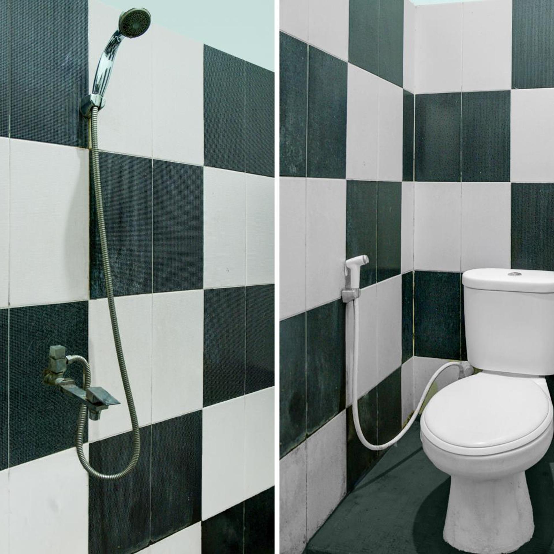 Hotel O near Palembang Square Mall formerly Wisma Faeyza Syakira Syariah 52/54