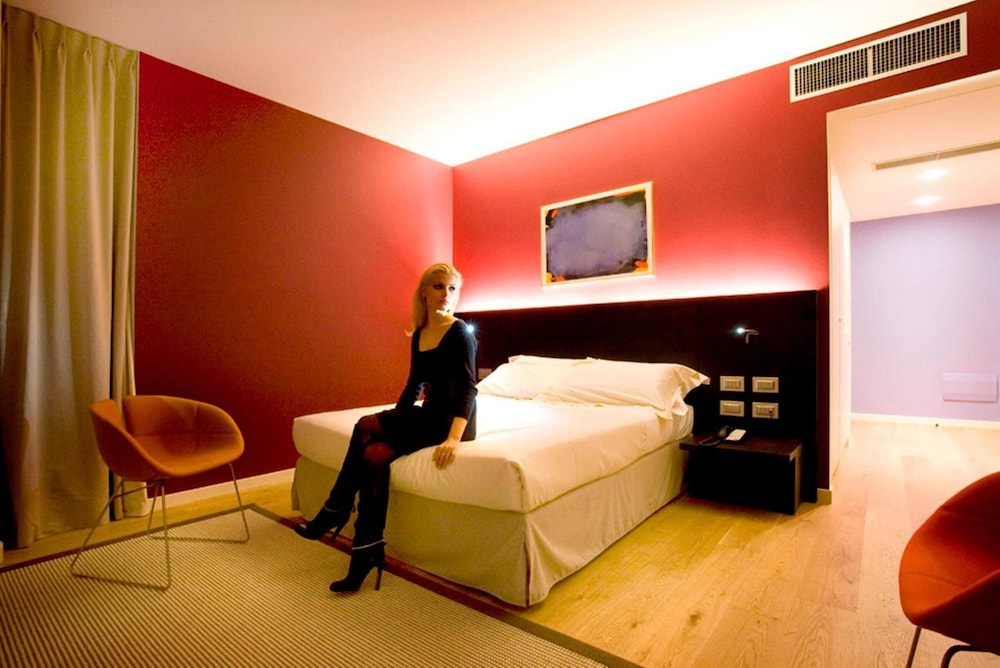 Mod 05 Bike Hotel 28/61