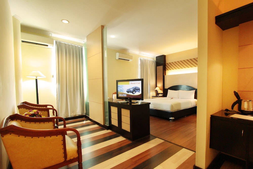 Pandanaran Hotel Semarang 46/60