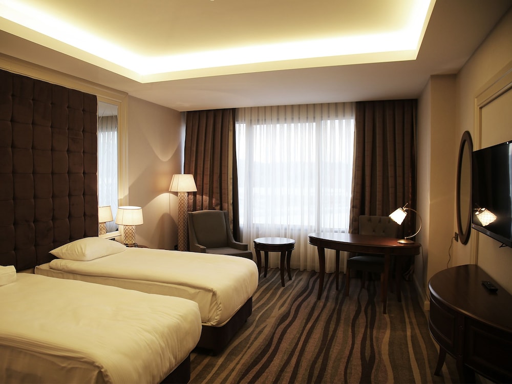 Morrian Hotel 20/50