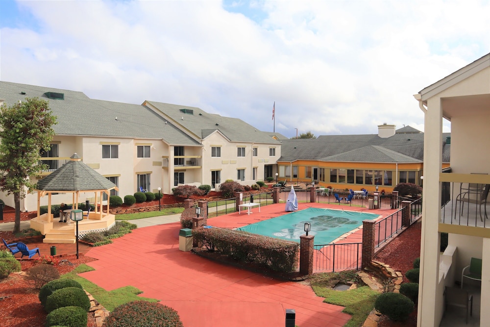 Baymont by Wyndham Norcross Atlanta Price Calendar 2/18