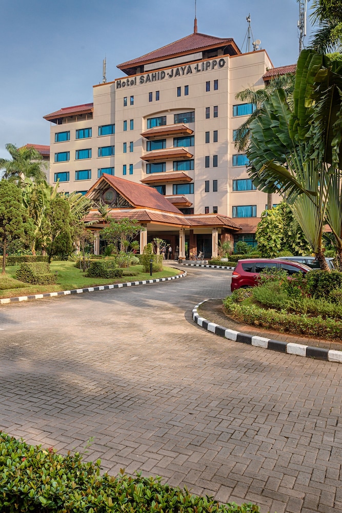 Sahid Jaya Lippo Cikarang 71/74