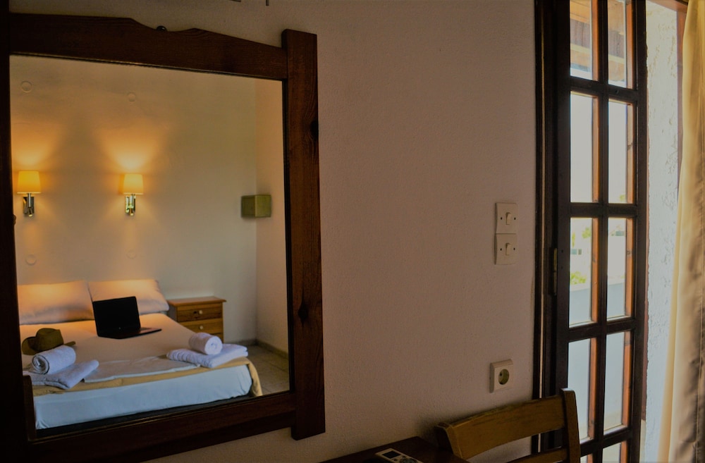 Arhodiko Hotel 20/72