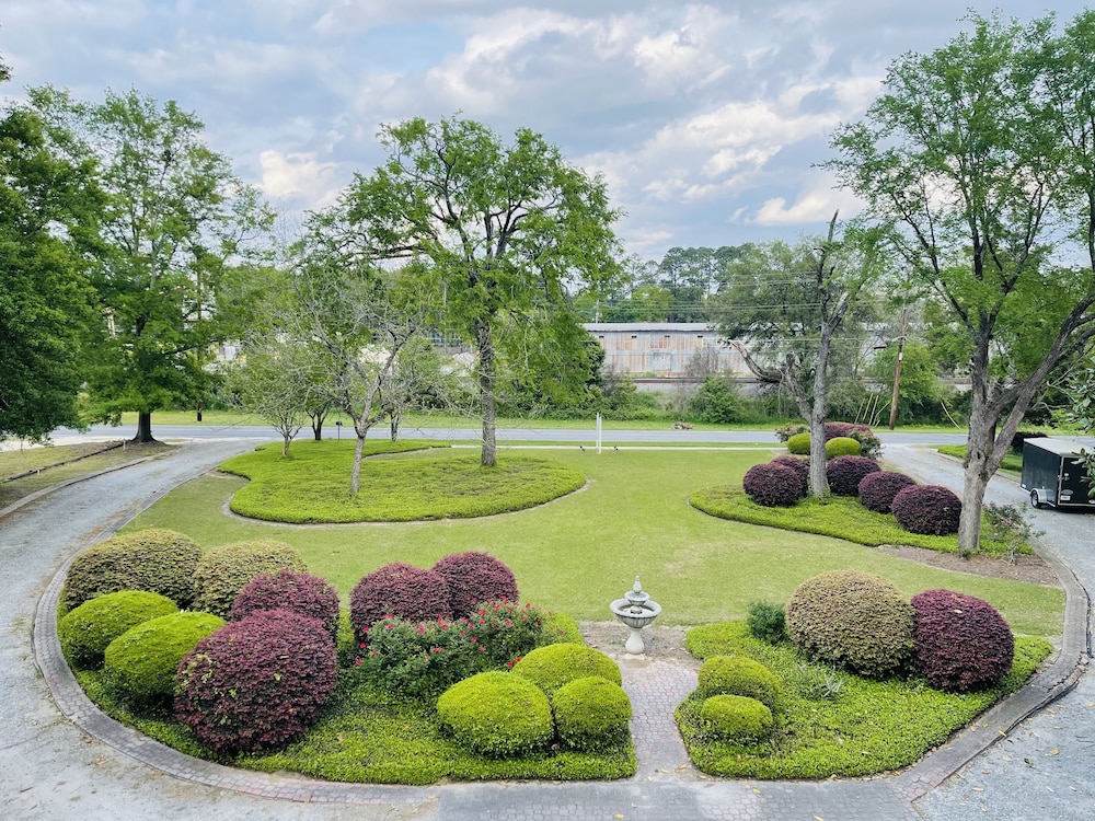 Peacock Place 5/65