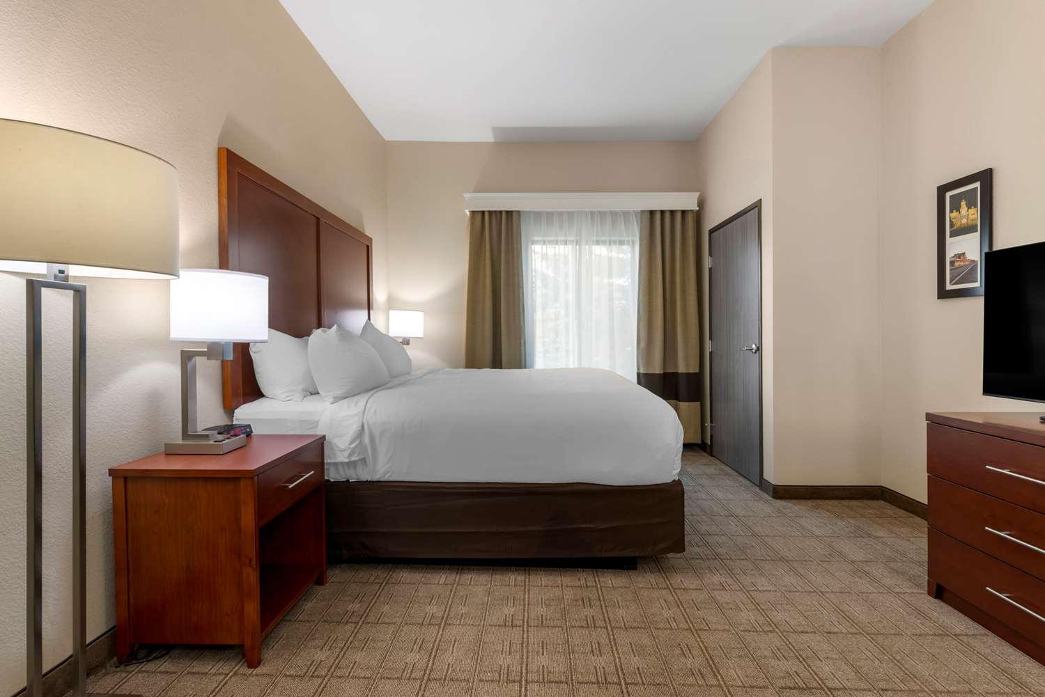Comfort Inn & Suites Mankato, MN 7/30